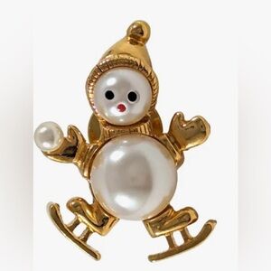 Vintage 1998 Avon Pearlesque Snowman Pearl Gold Tone Pin